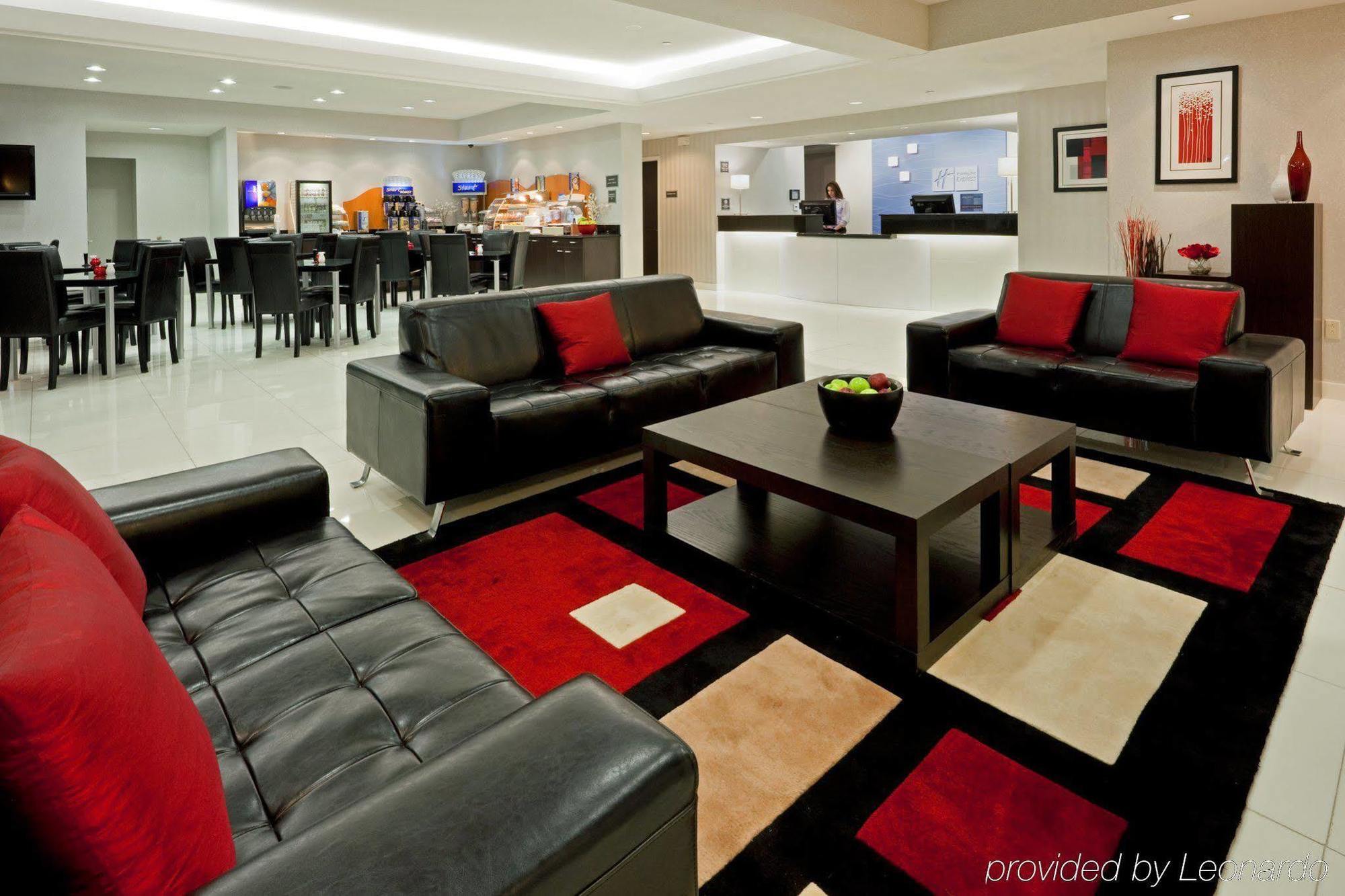 Holiday Inn Express Fishkill By Ihg Restaurant photo